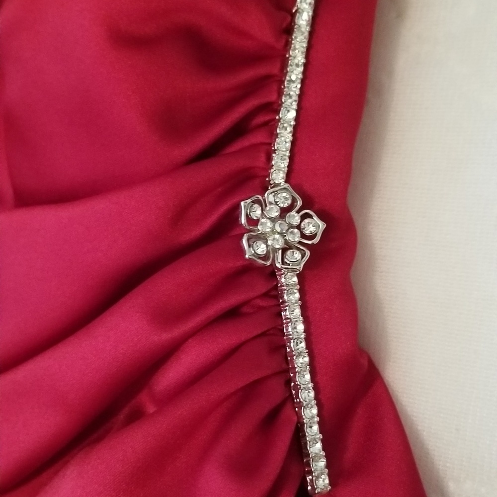 David's Bridal junior bridesmaid dress size 8 - Picture 4 of 8